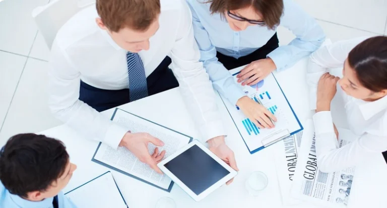 Illustration showing busy professionals organizing tasks with various productivity apps